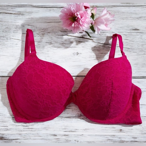 Victoria’s Secret Lace Demi Bra 34DD - Picture 3 of 15